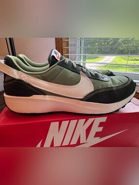 Nike Waffle Debut Alligator/Sail, Size 14M
